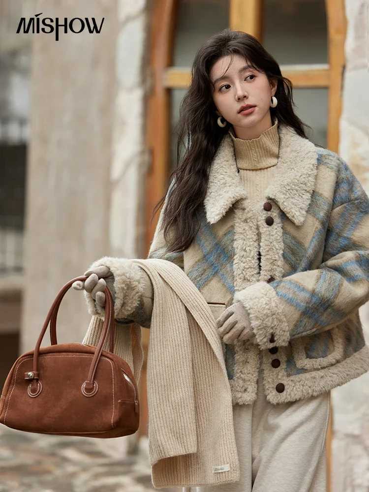 Mishow Splicing Fleece Short Coat Women 2024 Winter Vintage French Plaid Tweed Thickened Warm Turn Down Collar Jacket MXD55W0574 Z250813