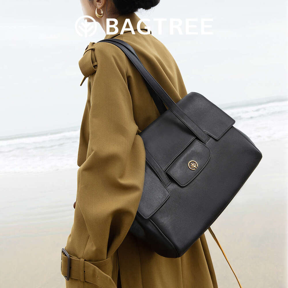 Dolphin Pack Vegetable Tanned Leather Large Capacity Shoulder Commuter Tote Holds Inch Laptop