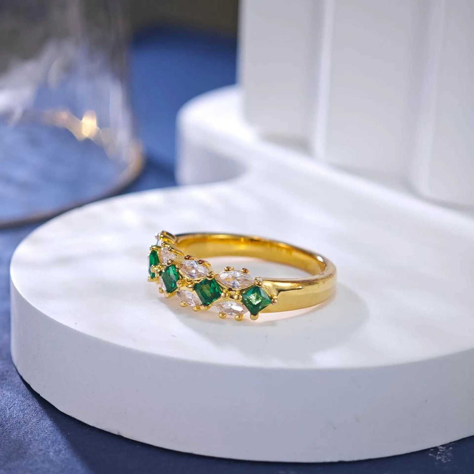 Luxury 100% Real 18k Gold Womens Vintage Emerald Rings Moissanite Diamond Ring W250812