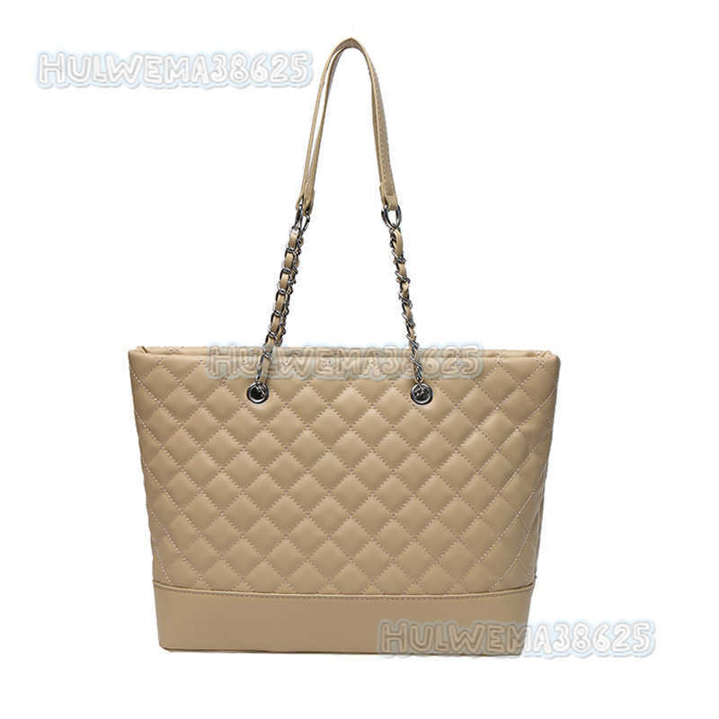 Large Capacity Quilted Bag for Women Summer 2025 New Versatile Fashion Chain Shoulder Bag Handheld Shopping Bag Tote Bag H250813