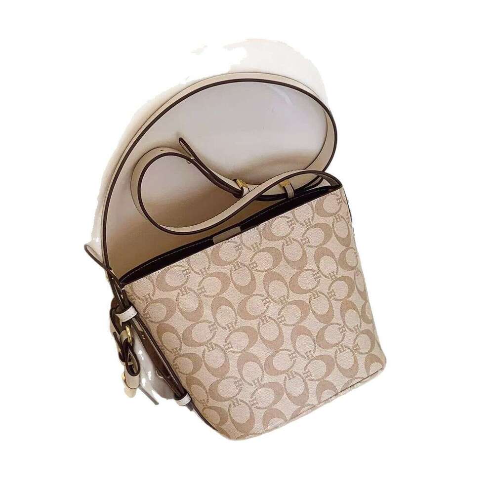 Gutiko White Three-Color Textured Bucket Fashion Handbag for Women 2025 New Large Capacity Crossbody Bag Trendy