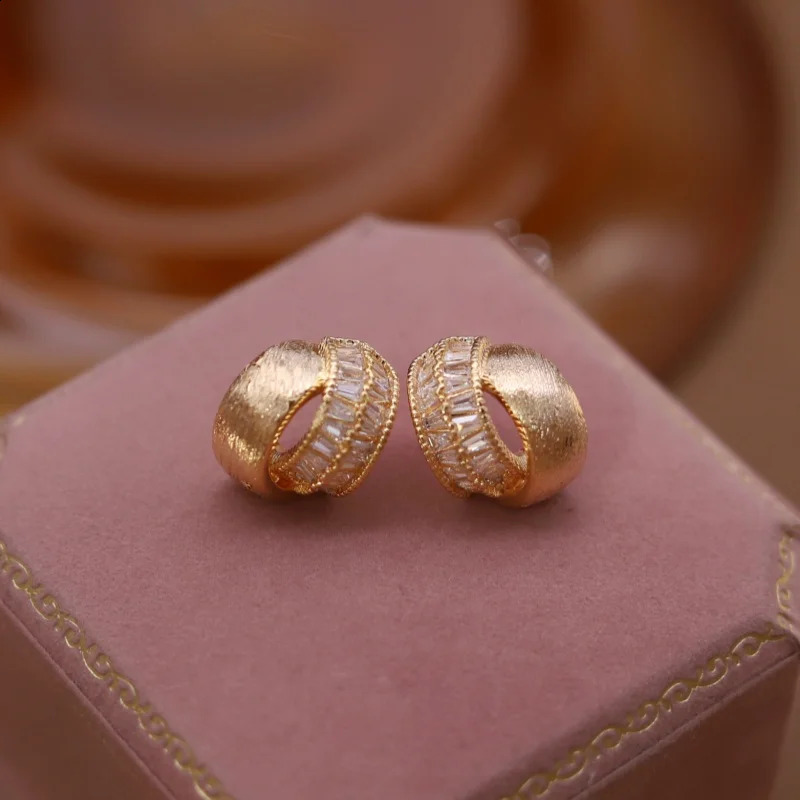 Korean n fashion jewelry 14K gold plated cross zircon brushed metal earrings elegant womens daily work accessories 250812