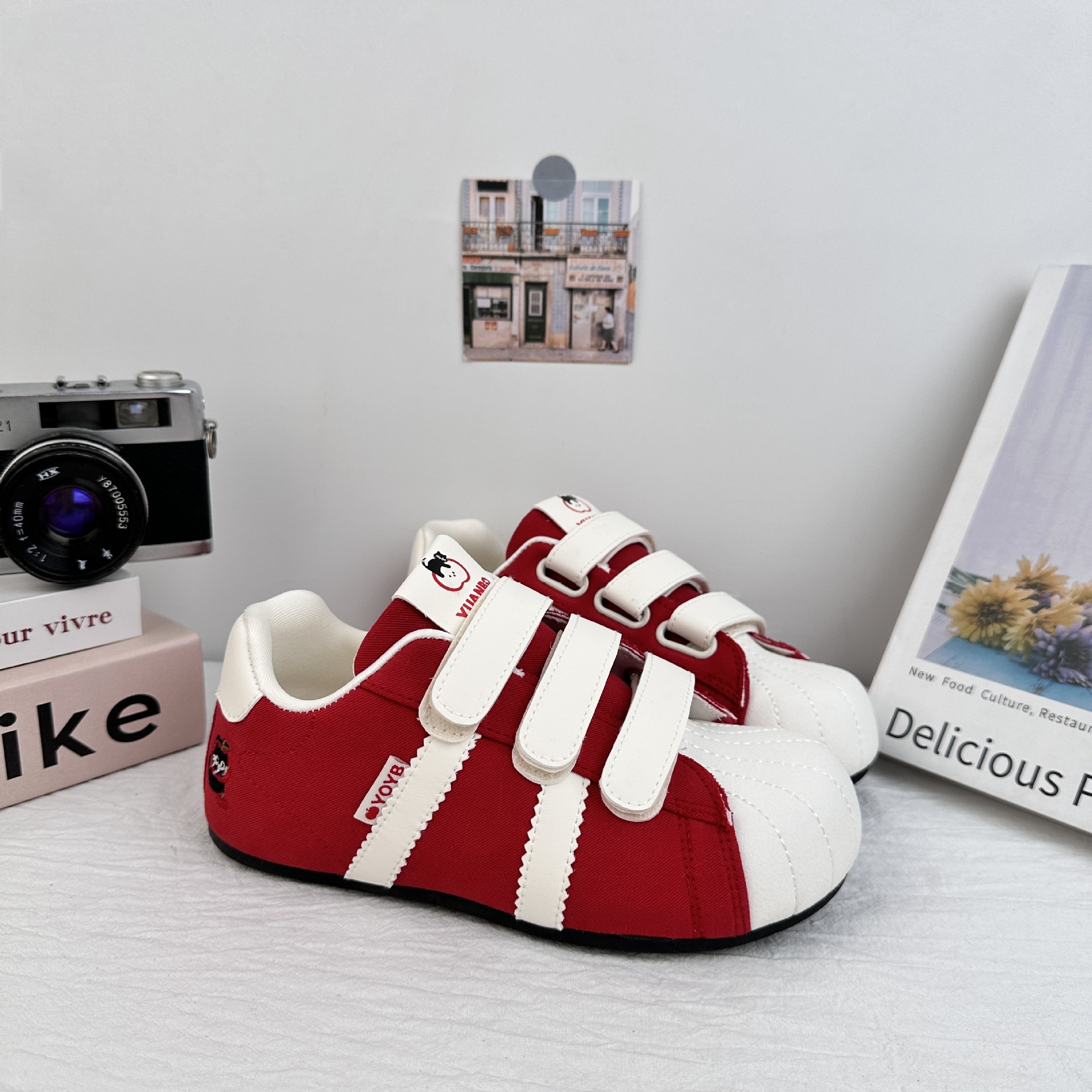 Women's Cartoon Canvas Shoes New Summer 2025 Model Flat Shoes With Delicate Embroidery