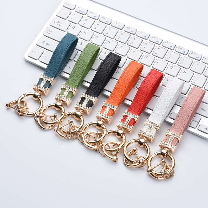 Car for Women Cute Personalized Creative Pendant Genuine Leather High-end Dia-encrusted H Keychain Internet Celebrity Circle Chain Fashion