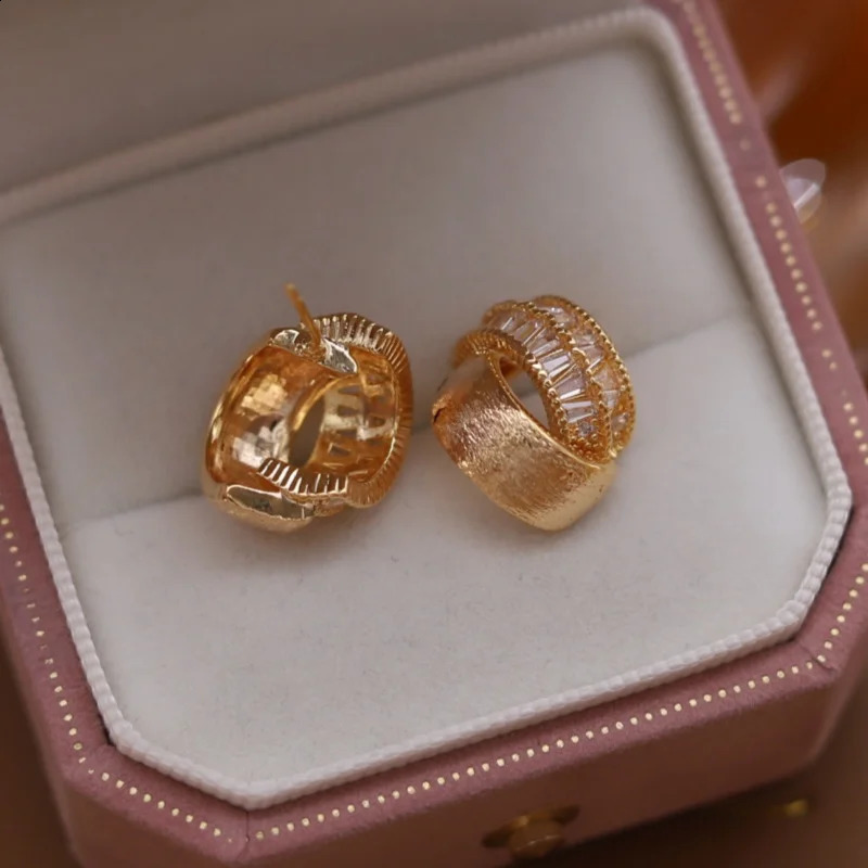 Korean n fashion jewelry 14K gold plated cross zircon brushed metal earrings elegant womens daily work accessories 250812