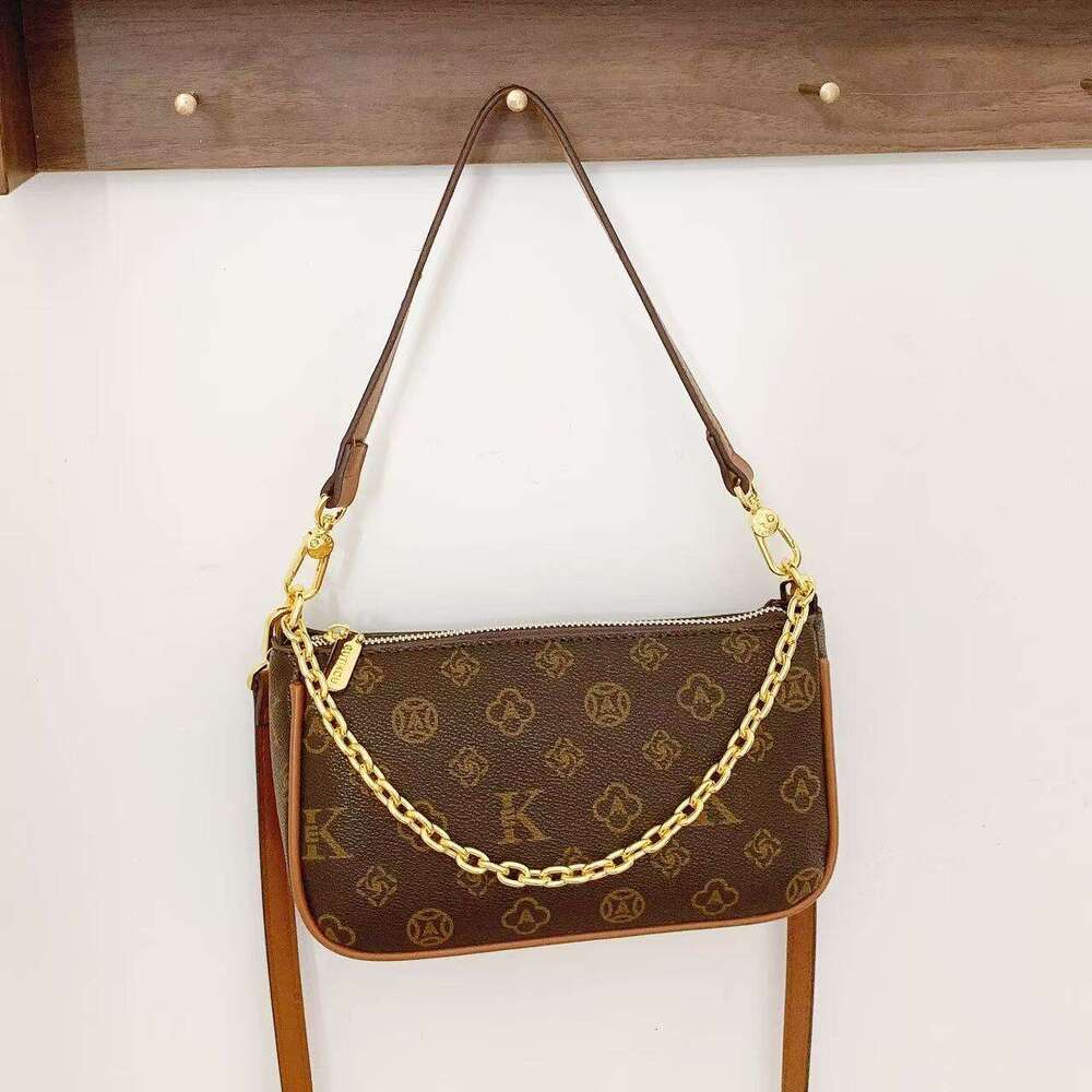 DHessentials 2025 Spring Fashion Small Crossbody Bag, PVC Chain Shoulder Bag with Colorblock Design, Causal Daily Purse for Women