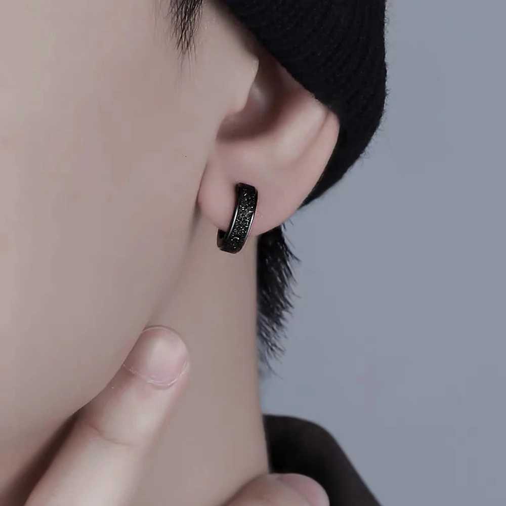 1 Pair of Luxury 18K Gold Plated 304 Stainless Steel Matte Hoop Earrings for Men - Hypoallergenic Nickel-Free and Durable - Per Y250812