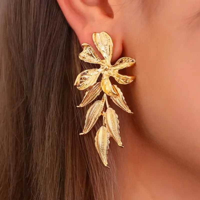 Bohemian Metal Gold Color Flower Splicing Leaves Earrings Vintage Geometry Dangle Earrings for Women Jewelry Y250812