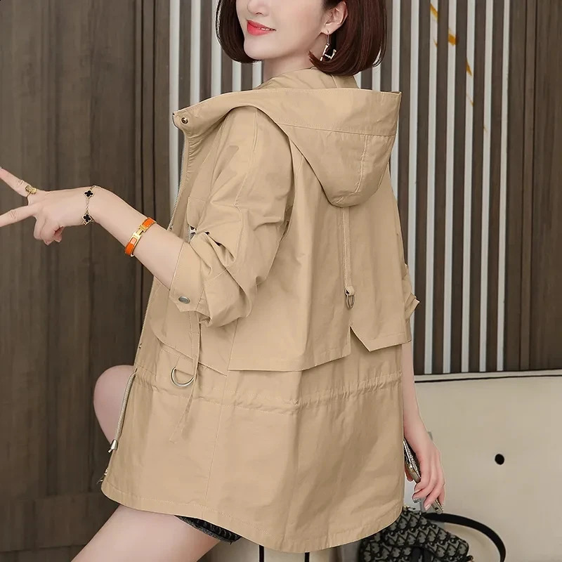 Mothers Windbreaker Womens Spring And Autumn Middle-Aged Mothers Loose And Thin Coat Korean Lining Trench Hooded 3XL 250811