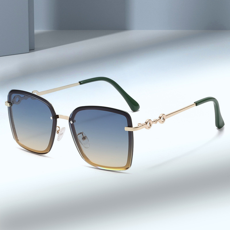 Designer Sunglasses For Women Men Oversized Sunglasses UV400 Protection Classic Retro Sunglasses Luxury Polarized Goggle Pilot PC Frame Eyewear KP7265