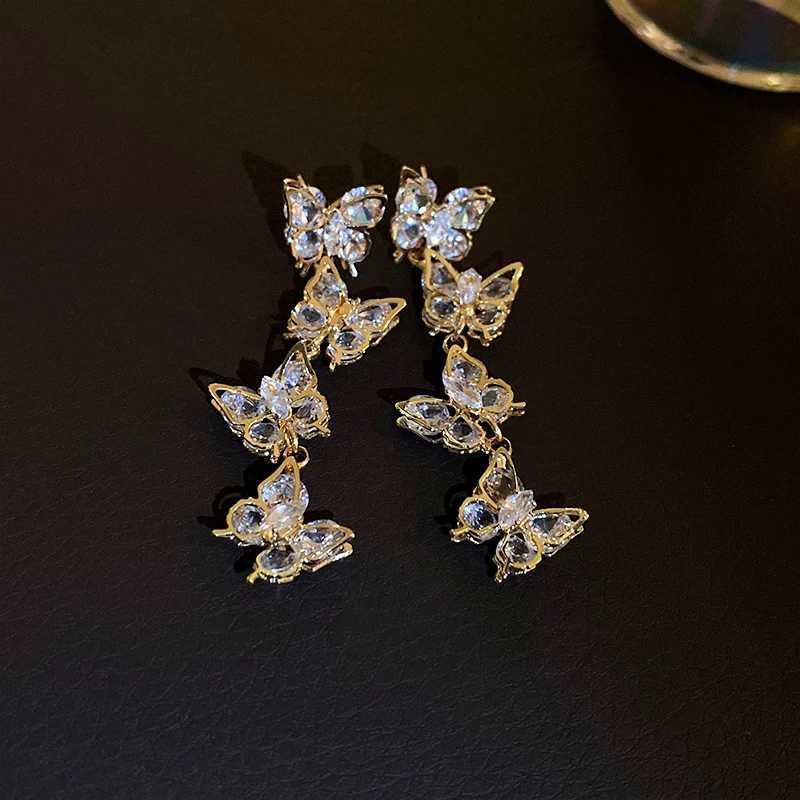 Sparkly Zircon Butterfly Earring Dangle Imitation Pearl Water Drop Womens Earrings Light Luxury Party Wedding Female Jewelry Y250812