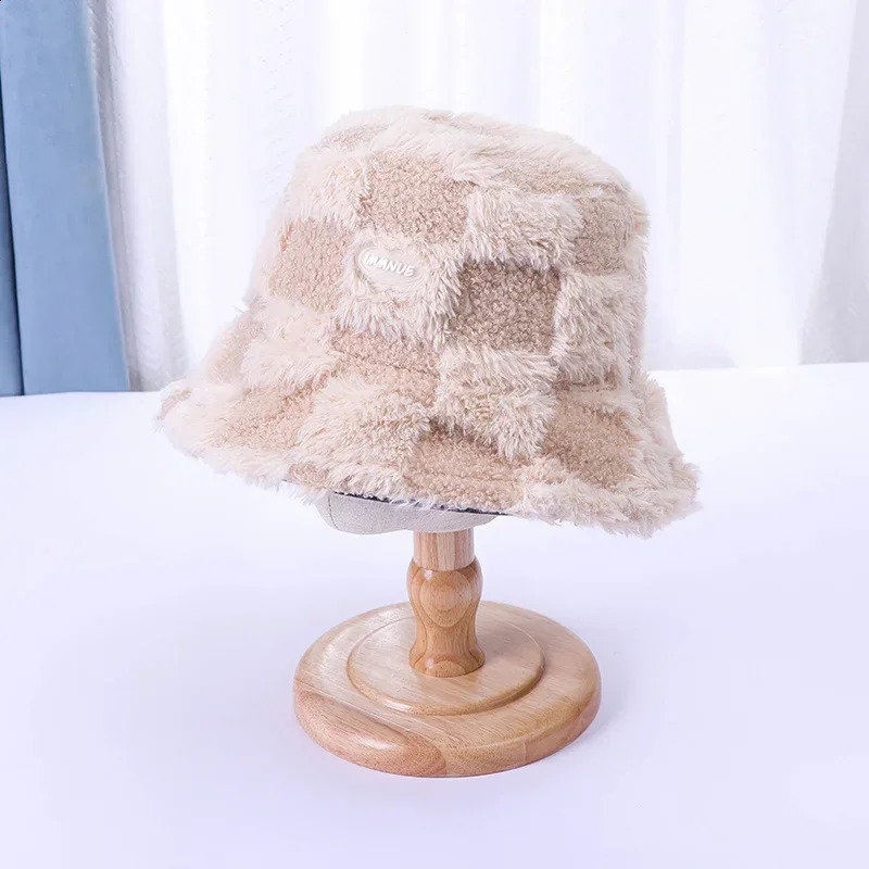 Warm Soft Outdoor Fisherman Hat Winter Stitching Color Bucket Hat Women Faux Fur Chapeau Fishing Hat Lady Panama Gorras 250808