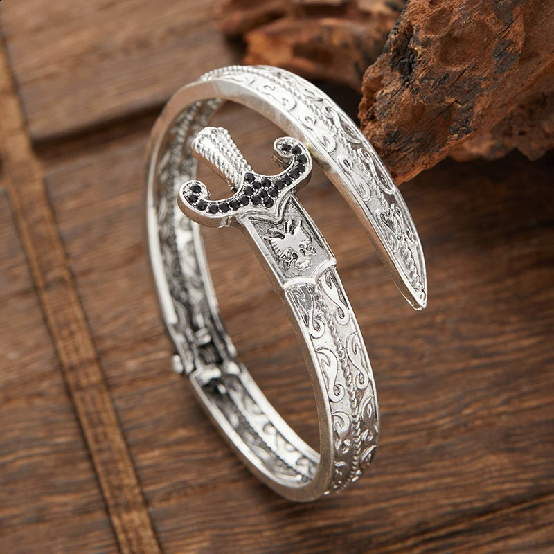 Retro Classic Creative Sword Shaped Bracelets for Men and Women Fashion Personality Exquisite Open Bracelets Party Jewelry Gifts 250812