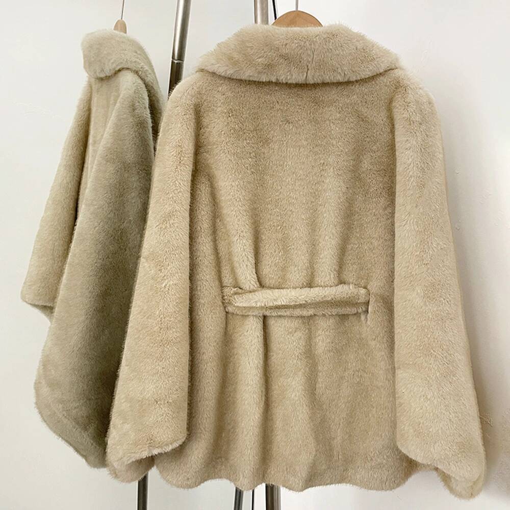2025 New Autumn Winter Faux Top Clothing Women Long Sleeve Fake Jacket Female Fahsion Thick Warm Artificial Fur Coat