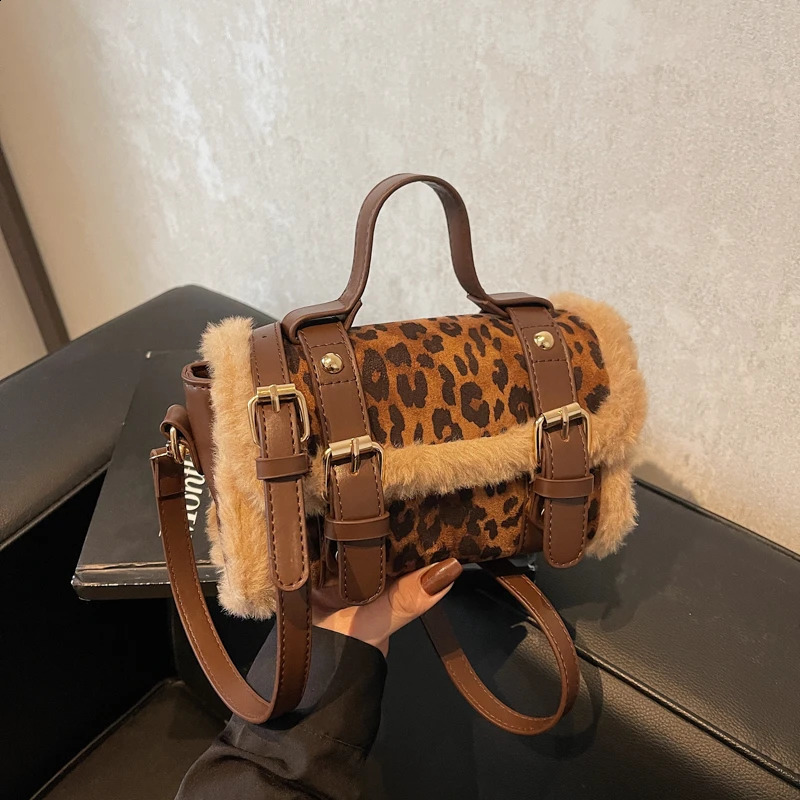 Small Square Bag Womens Shoulder Bag Leopard Printing Pu Leather Flap Messenger Bag Winter Faux Fur Handbag Brown 250809