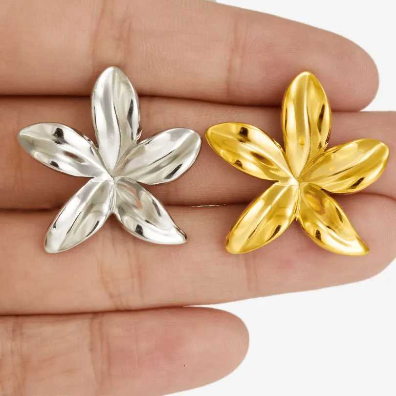 Metal Flower Ear Studs Sunflower Plant Jewelry Piercing Stainless Steel Earrings For Women Accessories Waterproof Girl Supplies Y250812