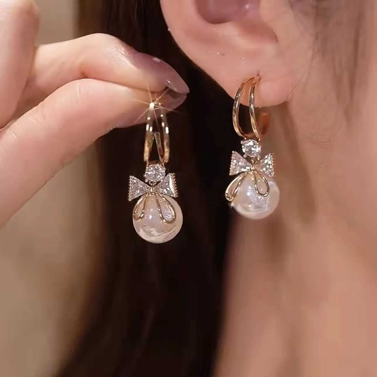Shiny Rhinestone Butterfly Water Drop Tassel Earrings for Women Crystal Zircon Pearl Long Earring Party Daily Jewelry Gifts Y250812