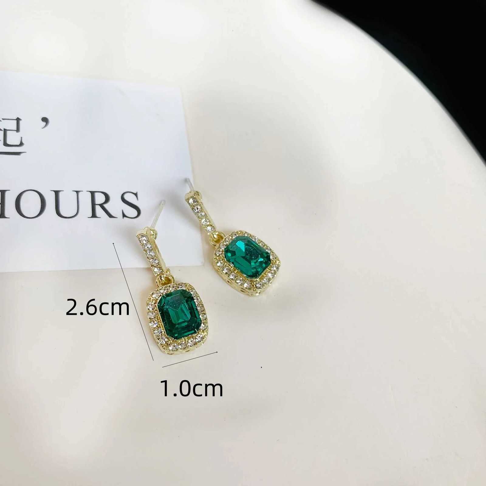 Green Color CZ Crystal Square Dangle Earring for Women Personality Simple Ear Jewelry Christmas Gift Y250812