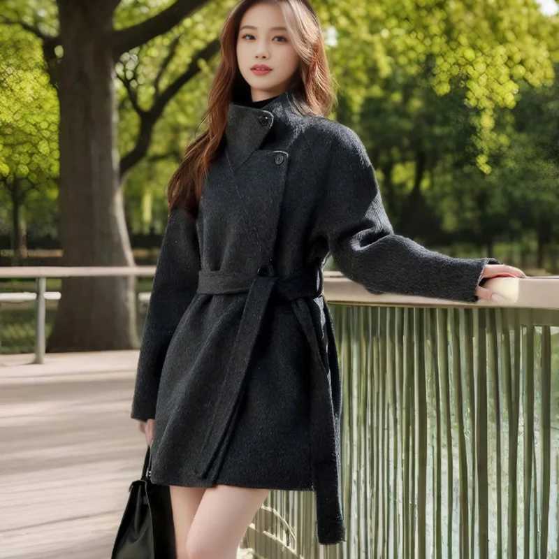 Stand Collar Tie Women Elegant Tweed Solid Slim Fashion Outerwear for Fall Winter Warm Classic Office Lady Korean Parka Coat Z250813