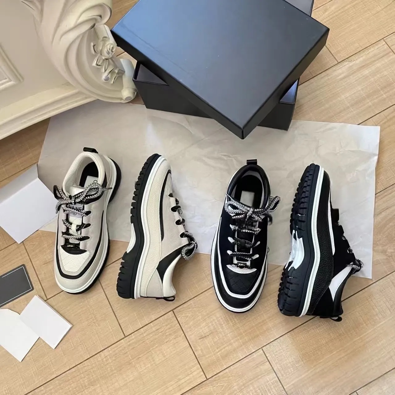 2025 Designer women's high-quality new platform casual sports shoes design style white sneakers suitable for both men and women outdoor shoes