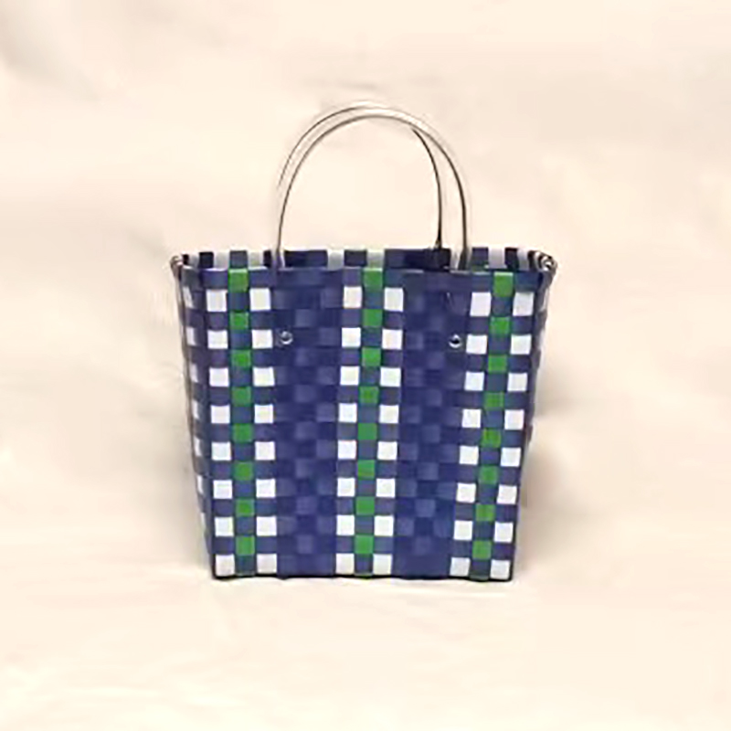 New plastic woven vegetable basket beach bag women's spring and summer handbag portable picnic basket