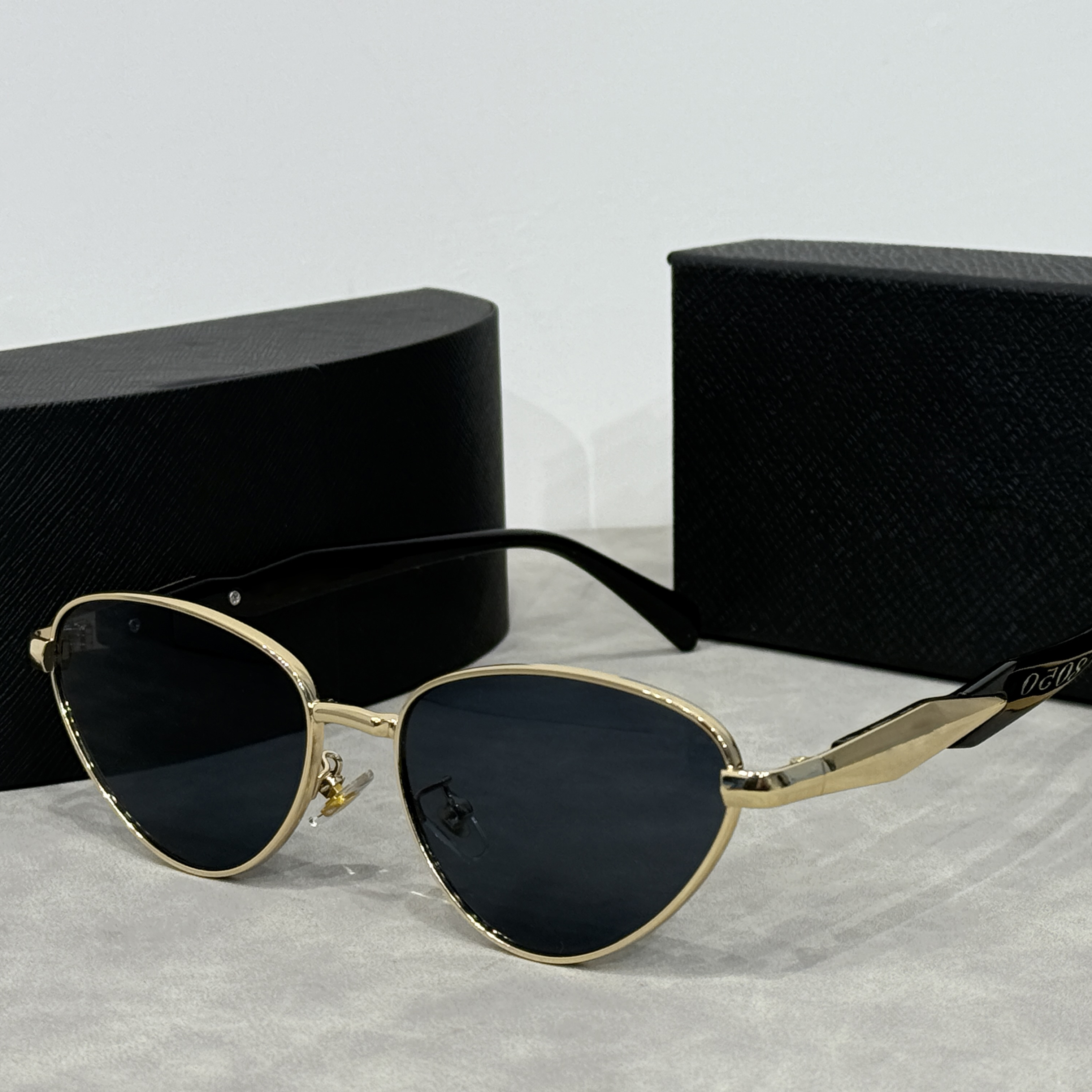 PA Designer Sunglasses Fashion Classic Luxury Women's Cat Eye Sunglasses Outdoor Leisure Travel Photography Daily Wear UV resistant Sunglasses High quality