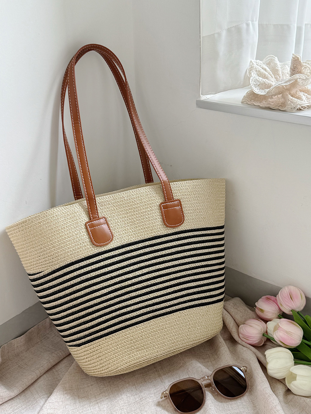 2025 New Summer Beach Travel Fashion Commuter Tote Straw Handbag Large Capacity Women's Bag ddmymarket