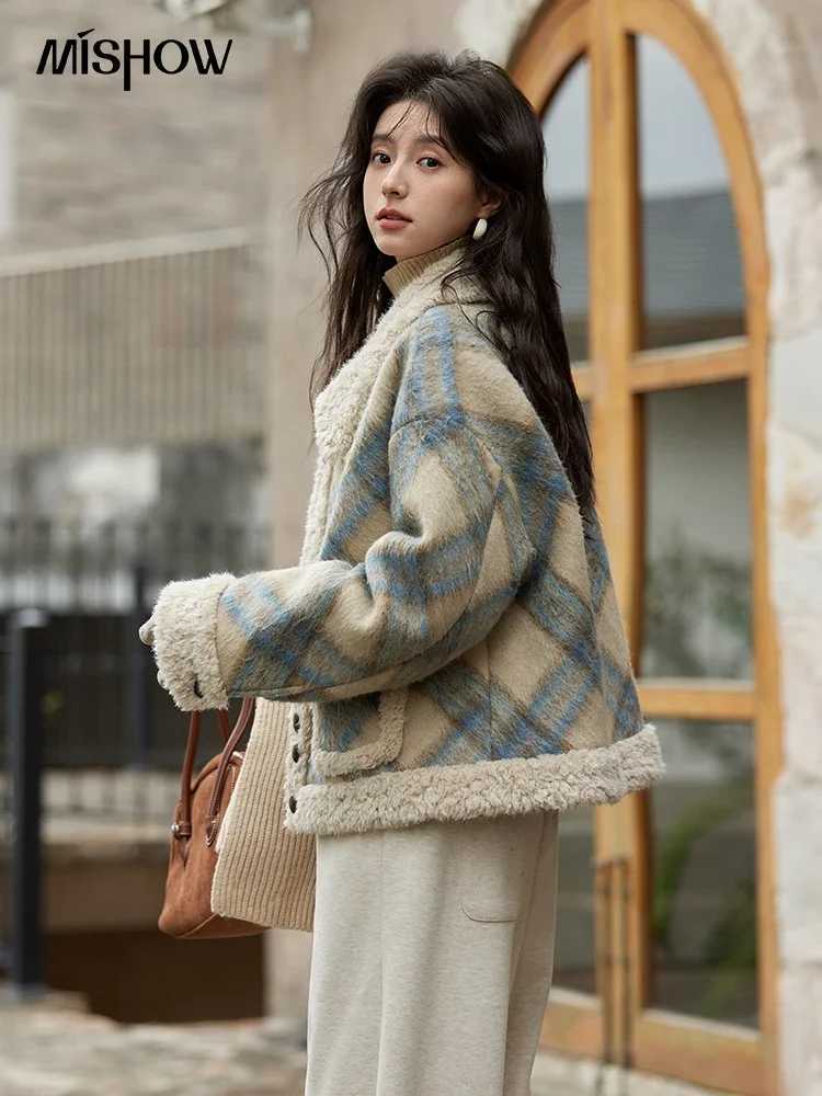 Mishow Splicing Fleece Short Coat Women 2024 Winter Vintage French Plaid Tweed Thickened Warm Turn Down Collar Jacket MXD55W0574 Z250813