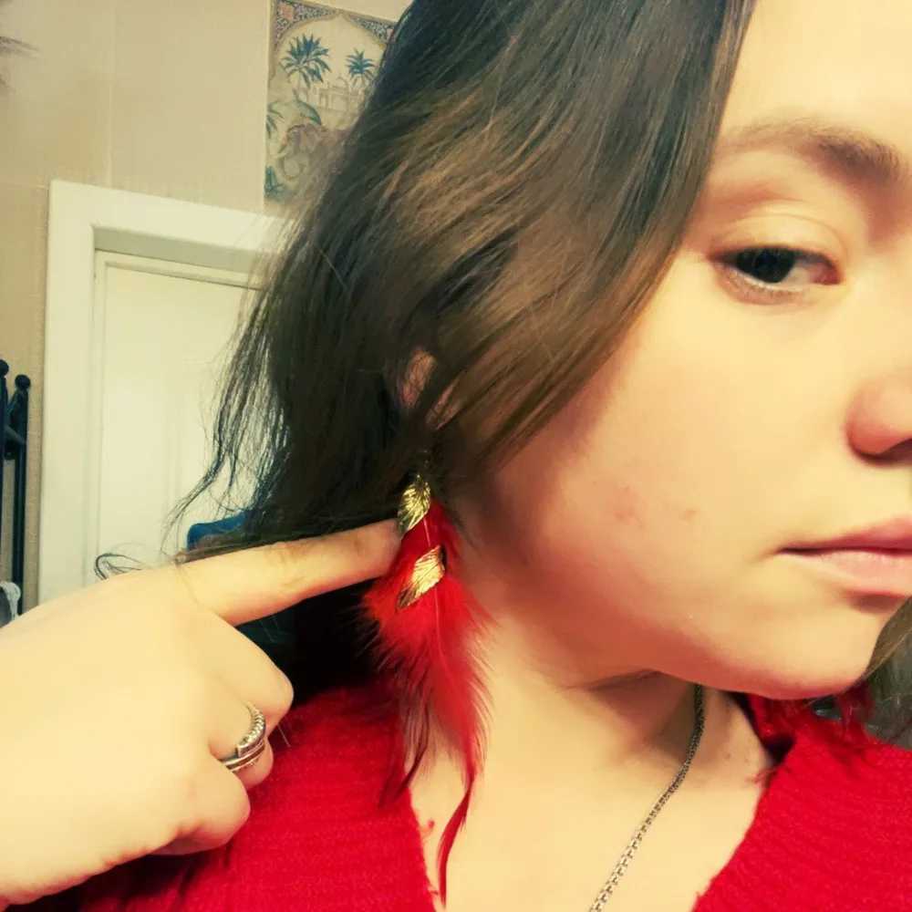 6-color Bohemian Long Feather Earrings Women Fashion Elegant Retro Feather Hangling Earrings Vacation AccESSories Y250812