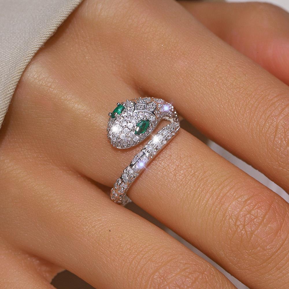 Ring Silver Plated Snake Head Design Precision Inlaid Cubic Zirconia Open Adjustable Band for Wedding Party Anniversary Gift High Quality Texture