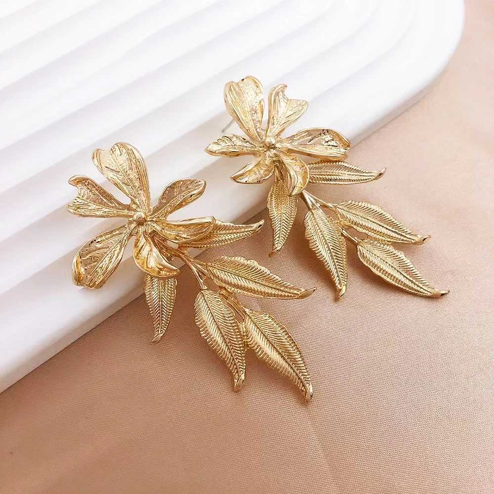 New Fashion Metal Flower Long Earring for Women Party Statement Vintage Gold-plated Leaves Tassel Earring Jewelry Y250812