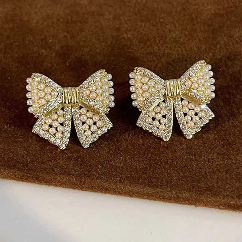 Obega Tiny Bowkont Stud Earring Imitation Pearl Earrings For Woman Classic Gold Silver Color Daily Wear Jewelry Gift Y250812