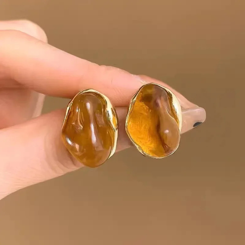 Maillard French Amber Color Irregular Geometric Stones Stud Earrings for Women Simple Unique Girl Jewelry Christmas Gift 250812