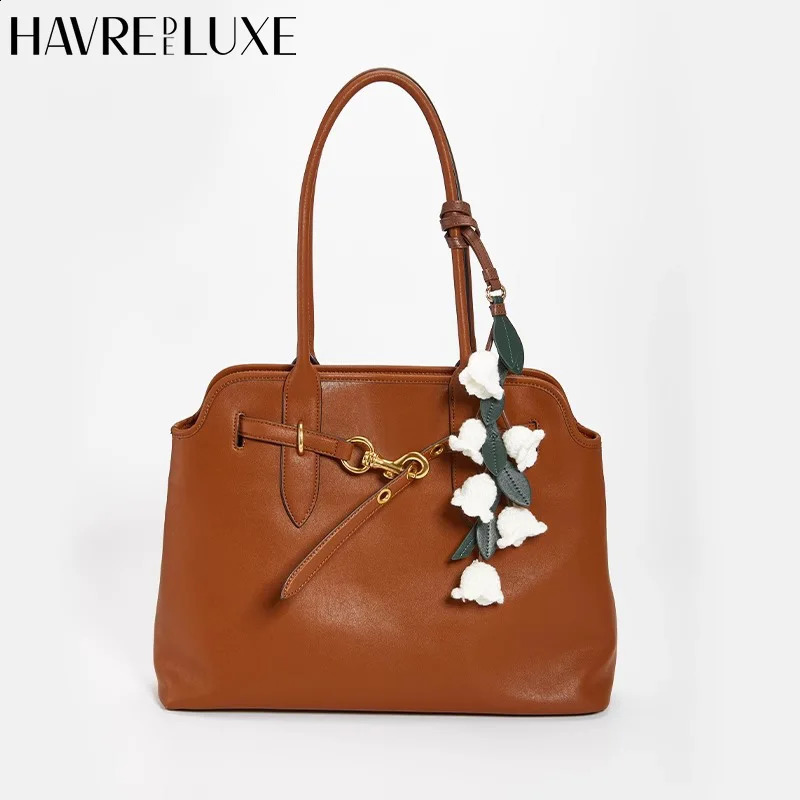 White lily of the valley bag charm handmade Cowhide woven flower pendant knitted high-end bag accessories 250811