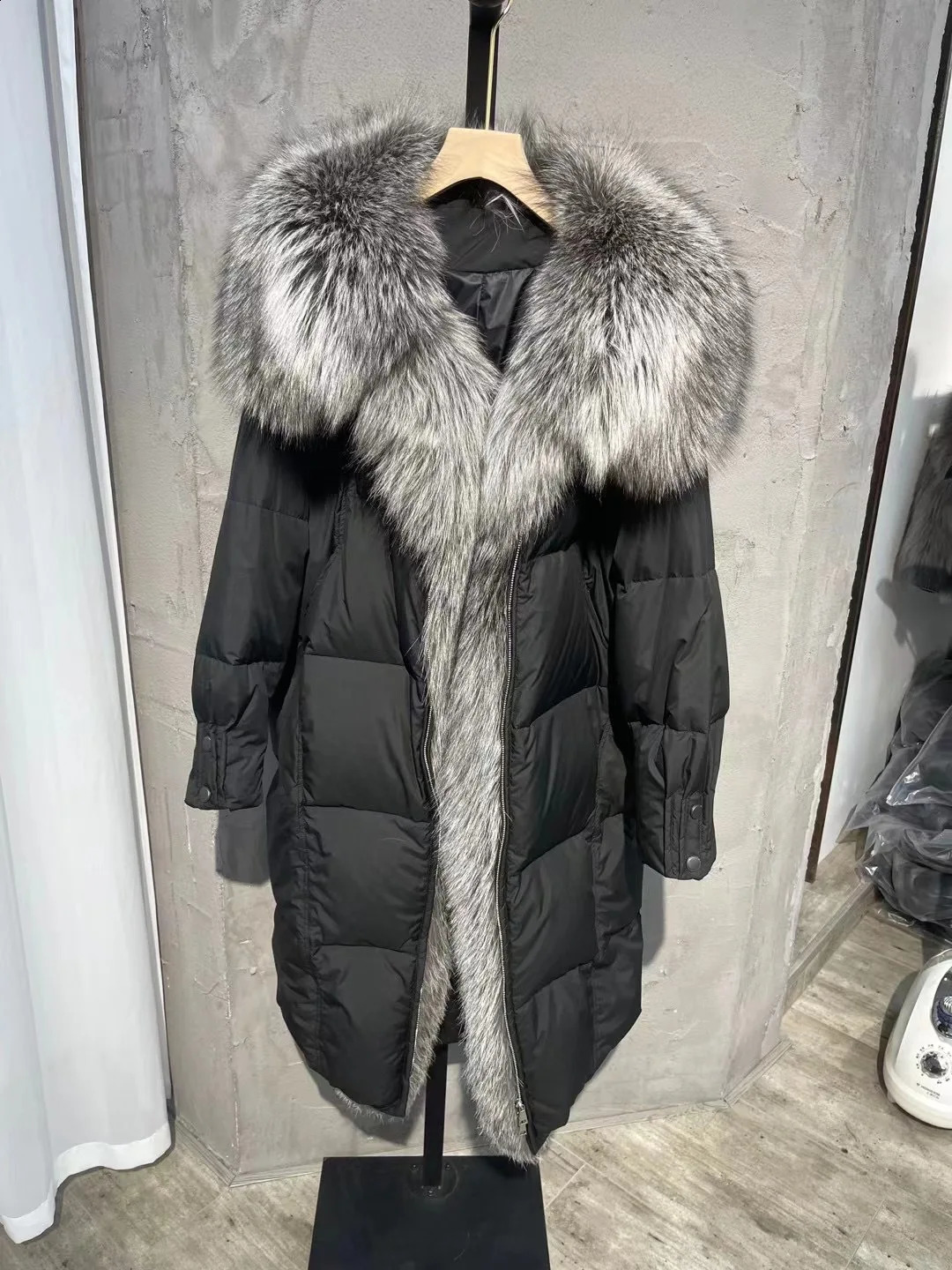 FURYOUME Long Goose Down Coat for Women Thicken Parka Warm Jacket Large Fox Fur Collar Female Overcoat Winter Fashion 250811