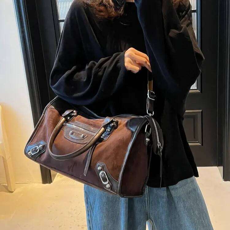 Women's Retro Rivet Locomotive Messenger Shoulder Tote Bag Casual Lightweight Large Capacity PU Leather Crossbody Fashion Purse