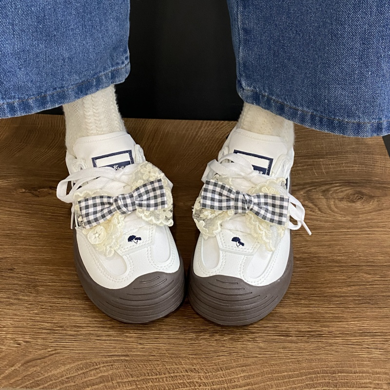 New Design Fashion Casual Shoes Outdoor Lace Up Sneakers for Women Female Comfortable Versatile Sport Shoes Vulcanize Shoes Retro PU Board Shoes Trend