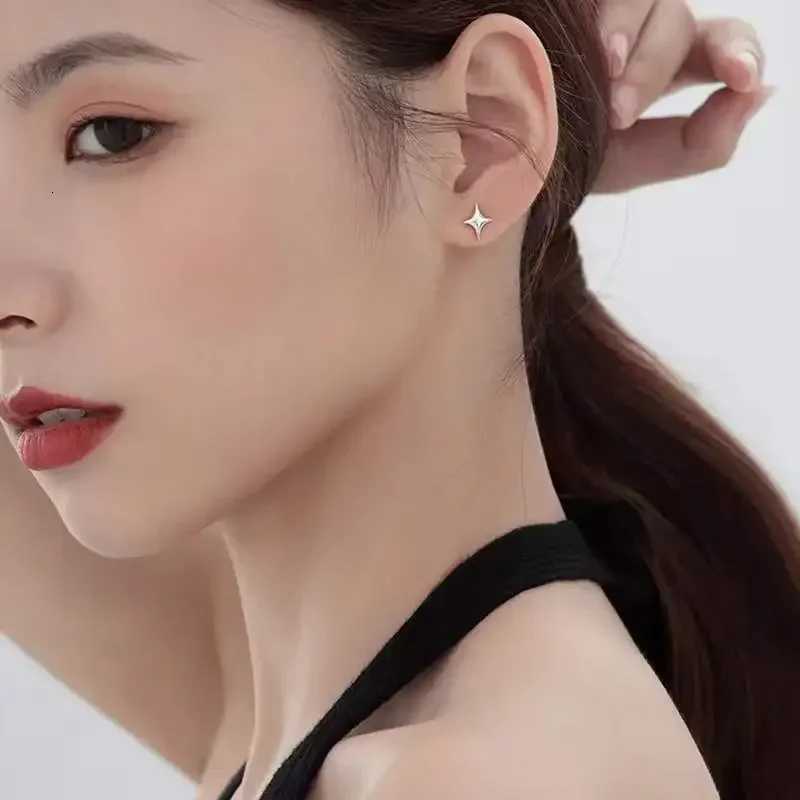 2024 Silver Color Star Stud Earrings Women Girl Gift Cute Banquet Asymmetry Simple Earring Jewelry Y250812