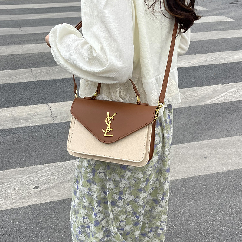 Designer bag free shipping hot Light luxury outdoor casual flap bag simple and versatile casual Shoulder bag