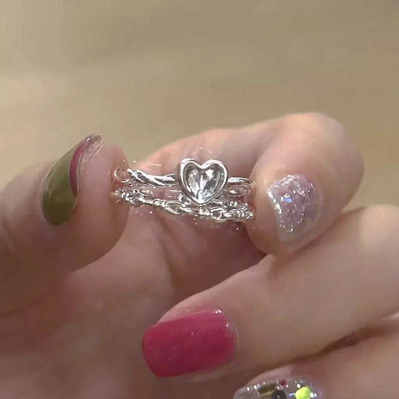 Simple Love Heart Chain Ring for Women Silver Color Opening Adjustable Ring Engagement Wedding Jewelry Fashion Girlfriend Gifts W250812