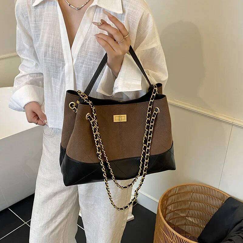 Designer Luxury New Retro Color Block Tote Bag Women S Large Capacity Commuter Quilted Underarm Chain Versatile Crossbody