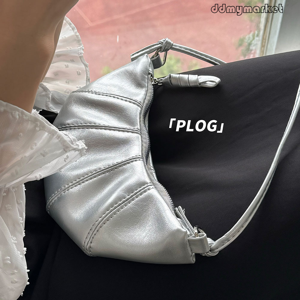 Korean Niche Ox Horn New Fashion Simple Crossbody Dumpling Versatile Shoulder Bag ddmymarket