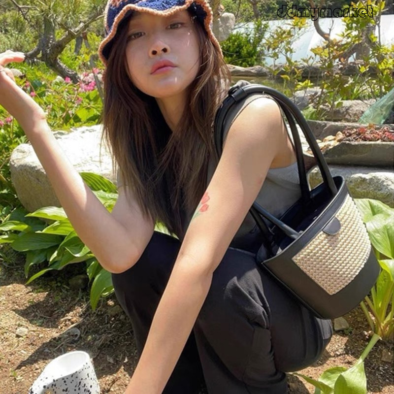 2025 New Shaped Straw Summer Beach Matching Patchwork Color Block Ins Simple Style Woven Women's Bag ddmymarket