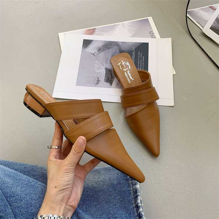 Tty Pointed Fashion Designer shoe Closed Toe Half Slippers 2025 Summer Korean Style Backless Single Shoes Thick Low Heel Hollow Out Sandals