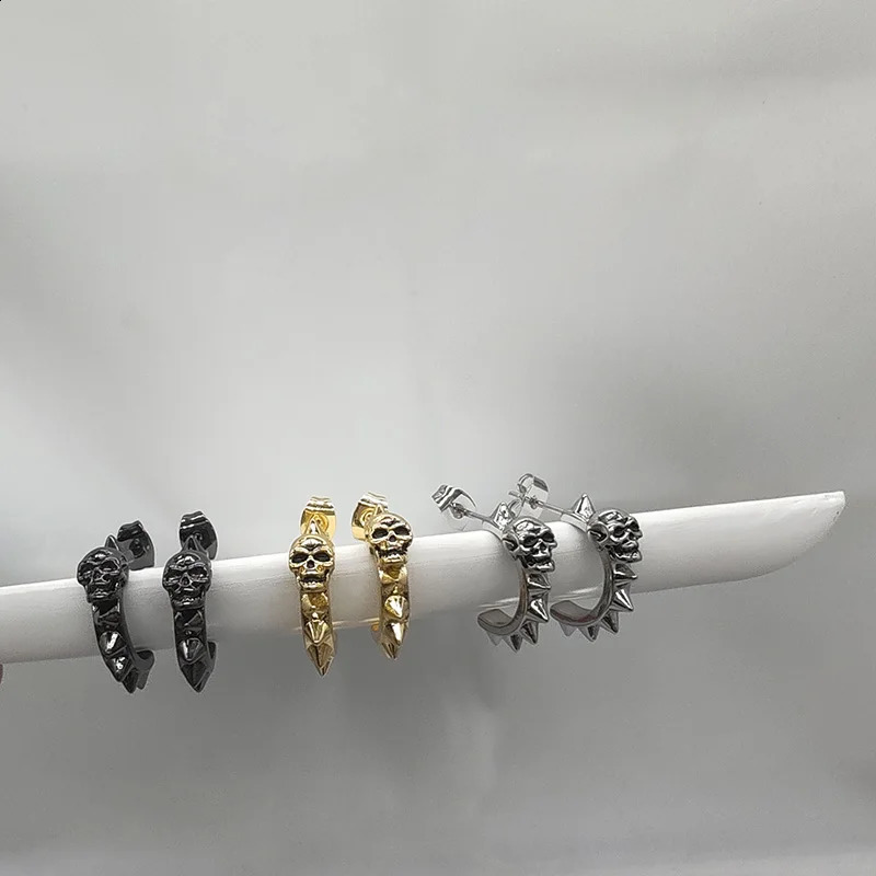 1 pair of skulls and nails make up a mans earringGothic stylegolden stainless steel earrings 250812
