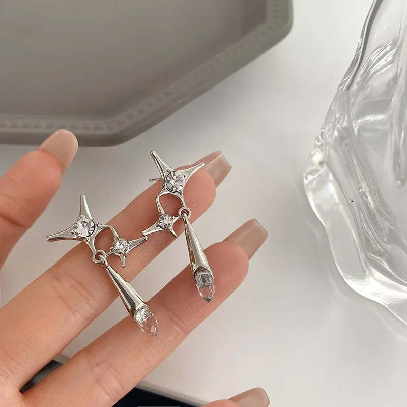 Y2K Four-pointed Star Drop Dangle Earrings for Women Harajuku Creative Gothic Pearl Cross Earings Fashion Punk Jewelry Accessory 250812