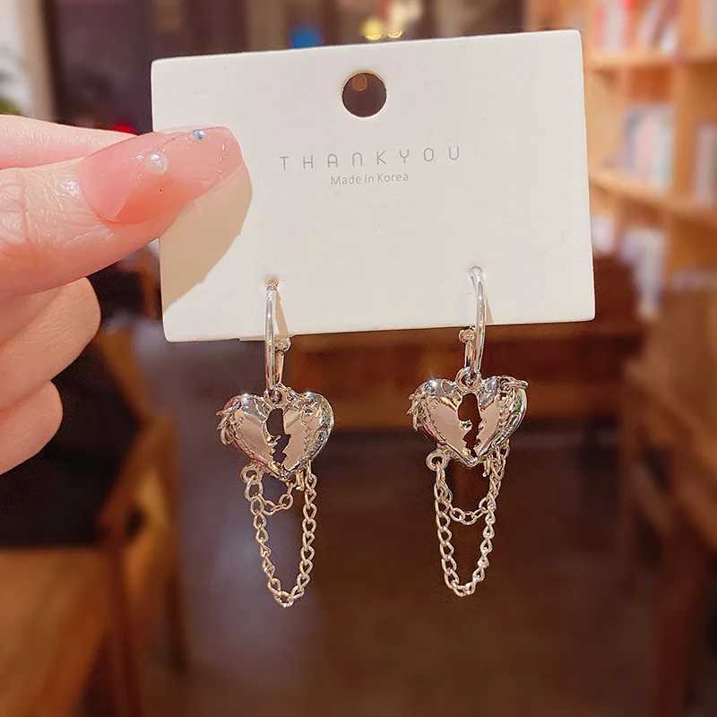 Hip Hop Punk Y2K Chic Design Metal Broken Peach Heart Earrings Women Korean Fashion Vintage Chain Tassel Earring Bar Ear Jewelry Y250812