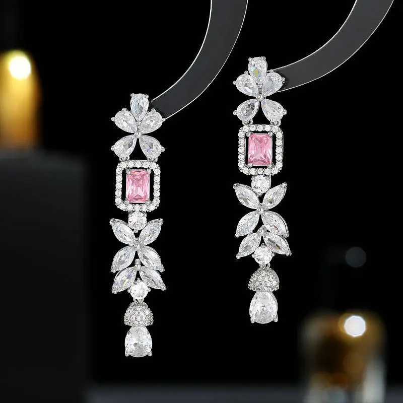 SUYU Light Luxury Exquisite Temperament Design Fashionable And Elegant Earrings Exaggerated And Atmospheric Long Earrings Y250812