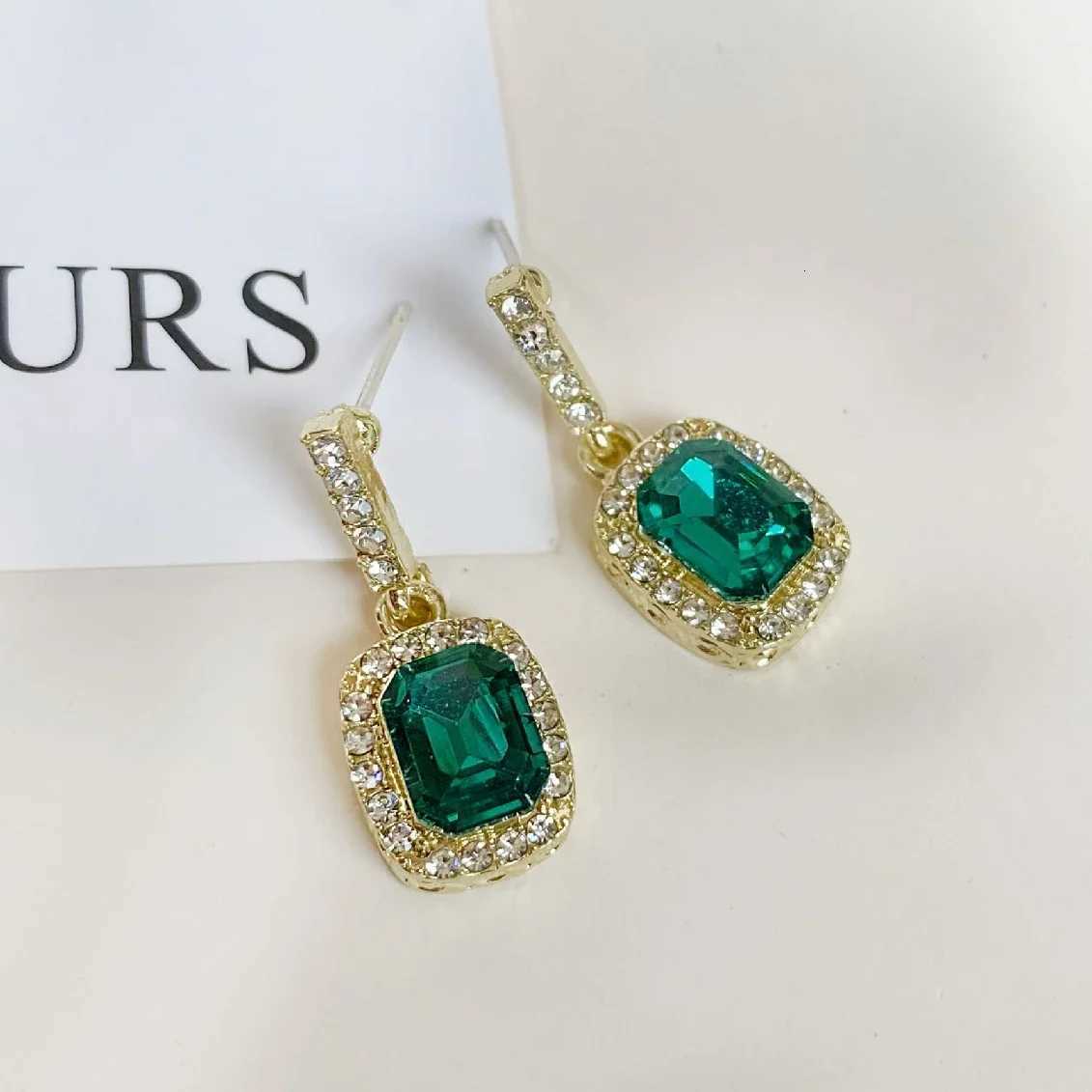 Green Color CZ Crystal Square Dangle Earring for Women Personality Simple Ear Jewelry Christmas Gift Y250812