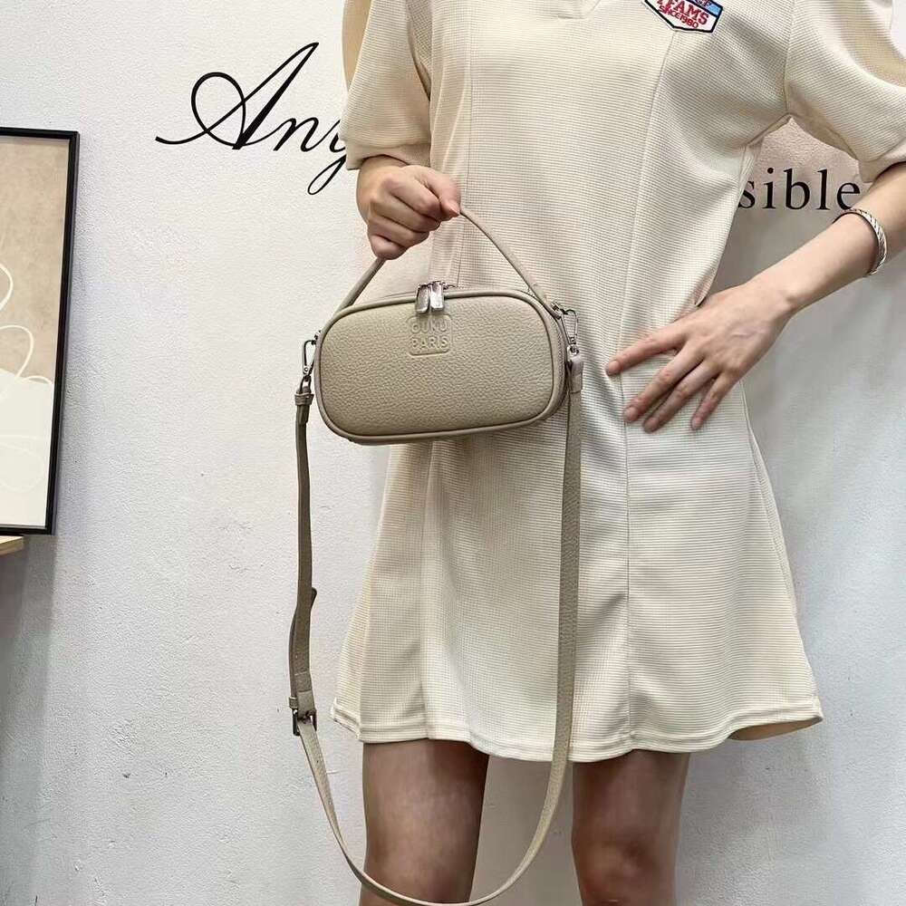 2024 Bowling Ball New Pillow Handbag Fashion Single Shoulder Shell Versatile Crossbody Bag